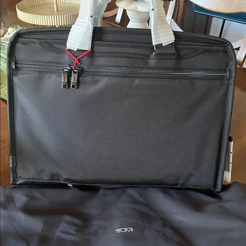 Tumi Black Compact Large Screen Laptop Brief Bag